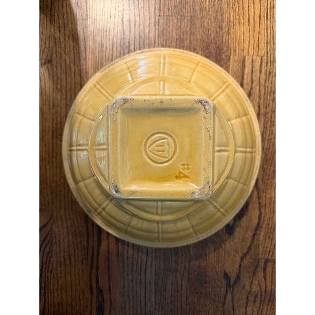American Large Vintage 1920s McCoy Window Pane Pottery Mixing Bowl in Yellow Glaze 11 1/2" Diameter For Sale - Image 3 of 3