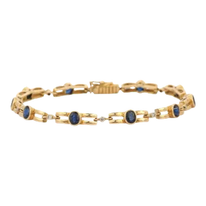18k Yellow Gold Natural Blue Sapphire Bracelet With Round Diamonds