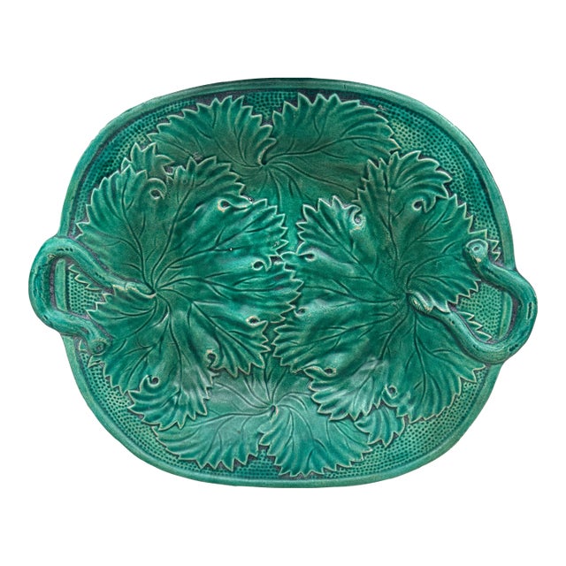 19th Century English Green Leaves Majolica Platter For Sale