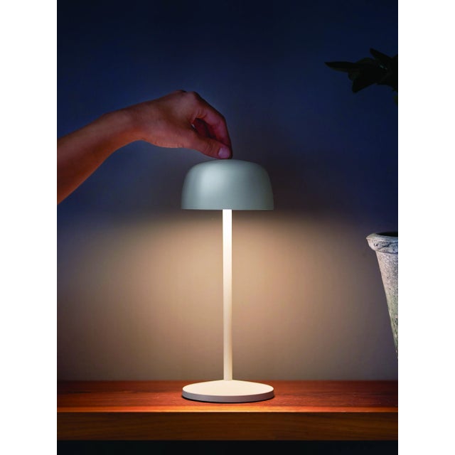 Features: - Tunable knob adjusts brightness and color temperature - 9+ hours of cordless illumination - LED light with...