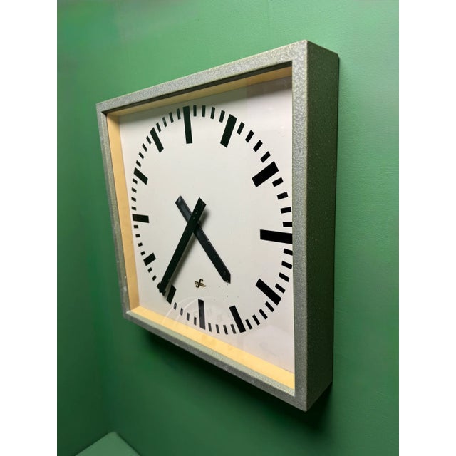 Bauhaus Large East German Industrial Factory Clock from Elfema, 1960s For Sale - Image 3 of 9