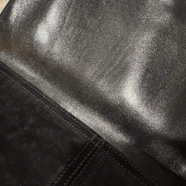 1980s Black Leather and Suede Italian Clutch by Rodo For Sale - Image 11 of 12