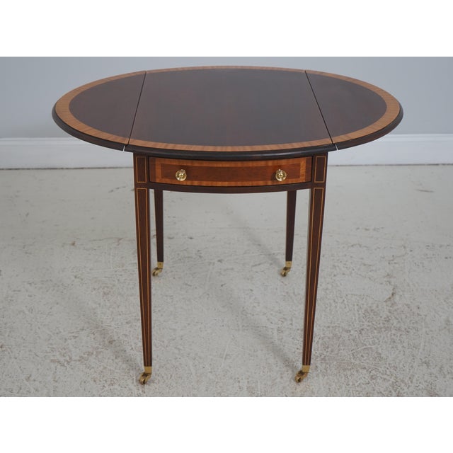Traditional Mahogany Federal Style Drop Leaf Pembroke Table For Sale - Image 3 of 18