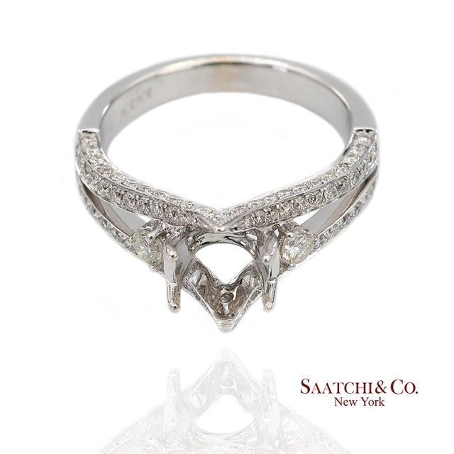 Early 21st Century 18k (750) White Gold Natural Brilliant Diamond Semi Mount Ring Size 6.5 For Sale - Image 5 of 10