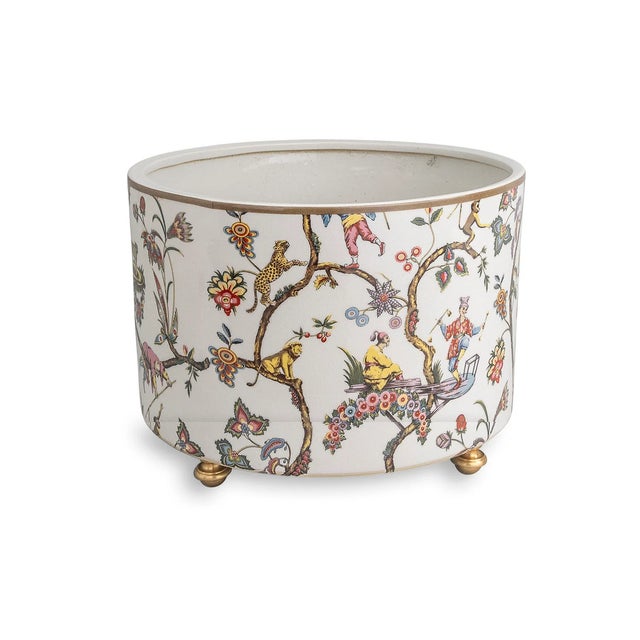 Chinoise Exotique is inspired from Scalamandre's iconic wallpaper and fabric pattern. A charming tableau of stylized...