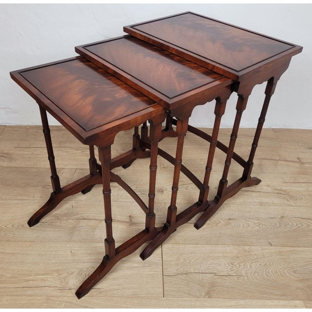 Vintage Nesting Tables in Mahogany, 1950, Set of 3 For Sale - Image 4 of 18