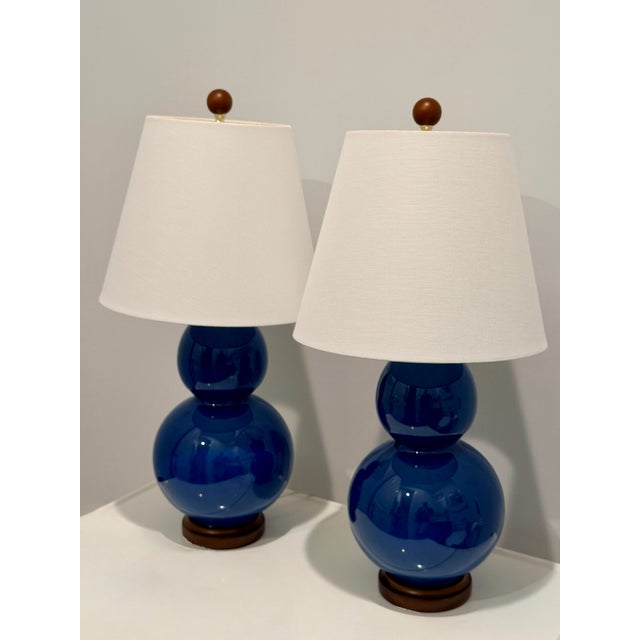 Ralph Lauren Ralph Lauren Home Cobalt Blue Double Gourd Porcelain Table Lamps – Pair For Sale - Image 4 of 9