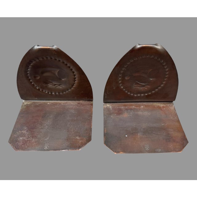 Roycroft Vintage Roycroft Hammered Copper Arts & Crafts Era Sailing Ship Bookends For Sale - Image 4 of 7