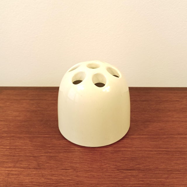 Dedalino Pencil Holder by Emma Gismondi Schweinberger for Artemide, in Flawless conditions. Designed 1970 to 1979 This...