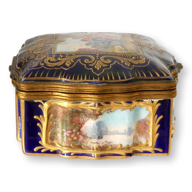 Beaux-Arts 19thC French Sèvres Style Porcelain Box For Sale - Image 3 of 8