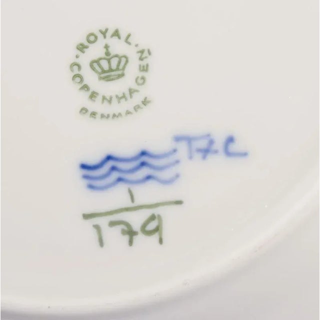 Ceramic Small Lunch Plates in Blue Fluted Porcelain from Royal Copenhagen, 1970s, Set of 6 For Sale - Image 7 of 8