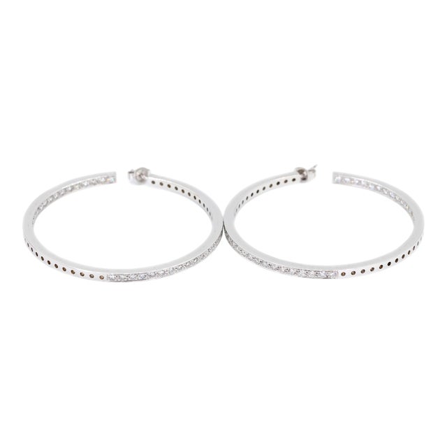18k(750) Solid White Gold Natural Diamond Hoop Earrings in and Out Diamond For Sale