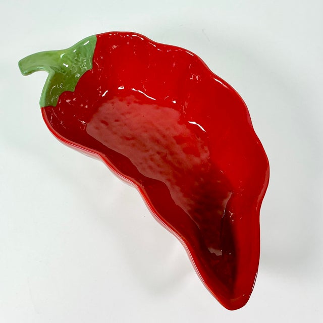 1980s Vintage Boho Chic Southwestern Red Jalapeño Pepper Serving Bowl. For Sale - Image 9 of 11
