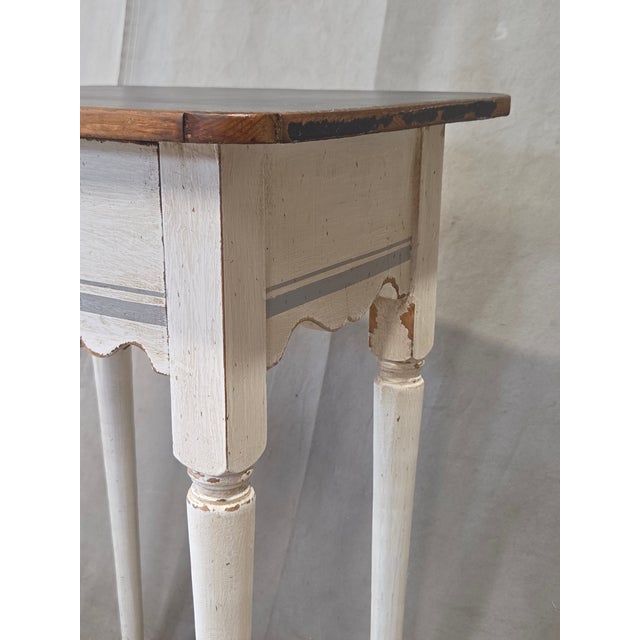 Antique Pine Nightstands Painted White With Gray Banding and Black Tops - A Pair For Sale - Image 11 of 17
