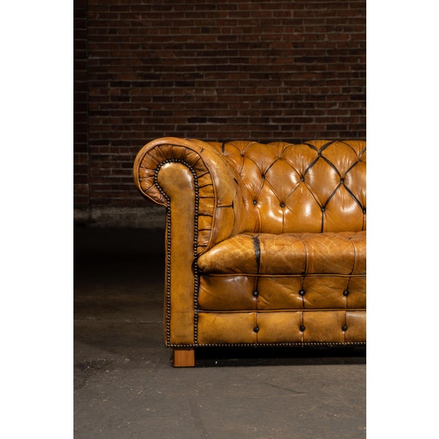 Wood Early 20th Century Tufted Caramel Leather Chesterfield Sofa For Sale - Image 7 of 15