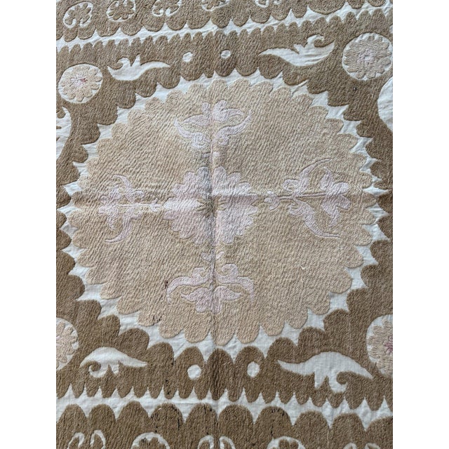 1960s Vintage Tashkent Suzani Wall Hanging Decor For Sale - Image 5 of 12