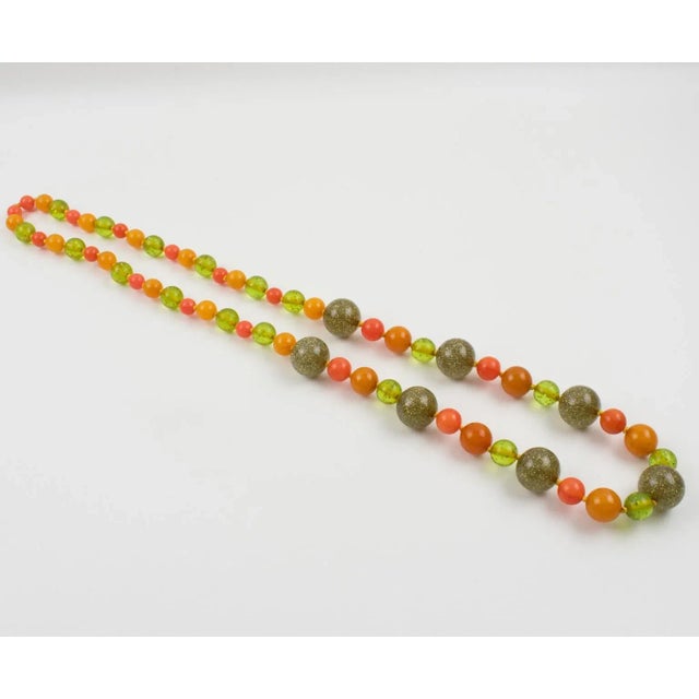 Bakelite and Lucite Necklace Extra Long Shape Orange Green and Glitter Beads For Sale - Image 10 of 12