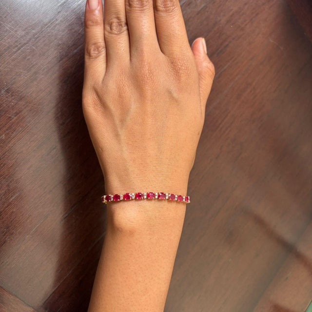 Natural ruby 9.75cts & diamond 0.43cts bracelet in 18k gold For Sale - Image 14 of 18