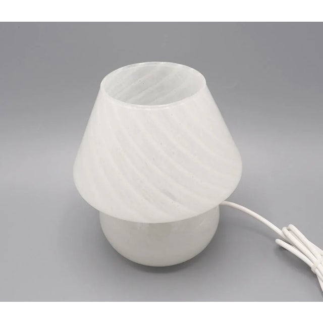 1970s Vintage Mushroom Table Lamp in Grey Murano Glass, 1970s For Sale - Image 5 of 8