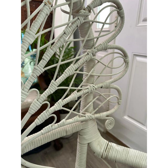 White 1960s Vintage White Wicker Peacock Backed Fiddlehead Chair For Sale - Image 8 of 10