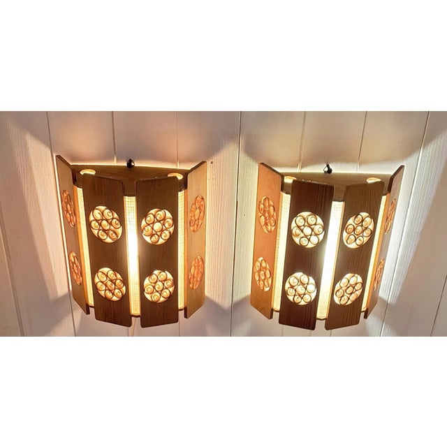 Swedish Wall Lamps in Pinewood, 1970s, Set of 2 For Sale - Image 3 of 7