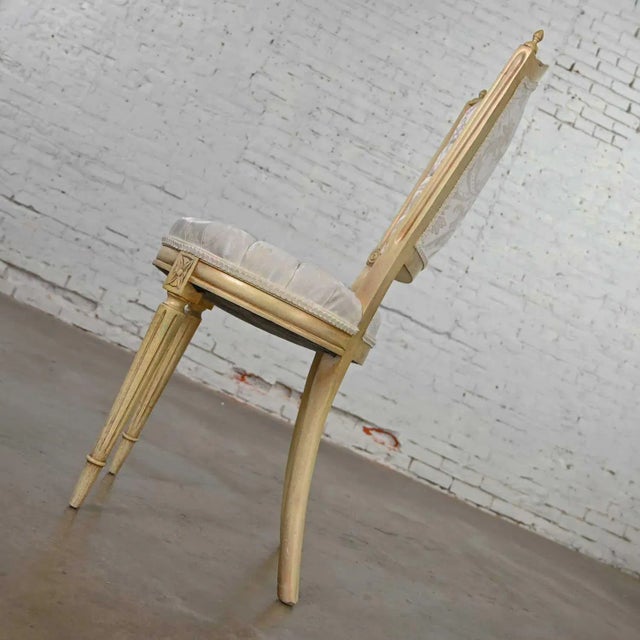 Hollywood Regency Louis XVI Style Vintage White Dressing or Accent Chair Attributed to Prince Howard For Sale - Image 4 of 13