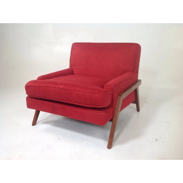 Mid-Century Modern Mid Century Modern Lounge Chairs. - Pair For Sale - Image 3 of 5