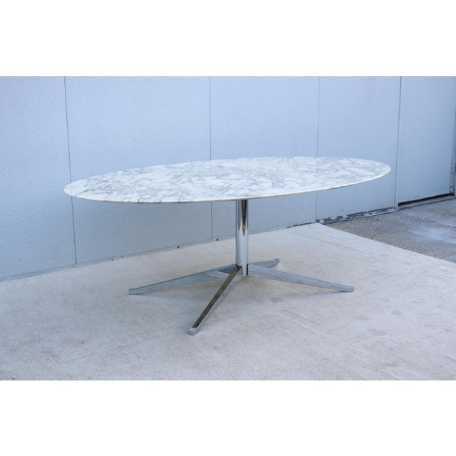 White Mid-Century Florence Knoll Oval Dining Table Desk 78" Arabescato Marble, 2008 For Sale - Image 8 of 18
