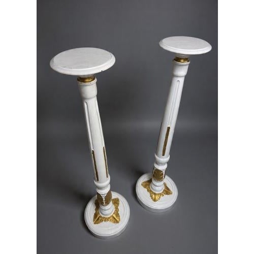 Large Painted and Parcel Gilt Carved Wooden Columns, Set of 2 For Sale - Image 3 of 4