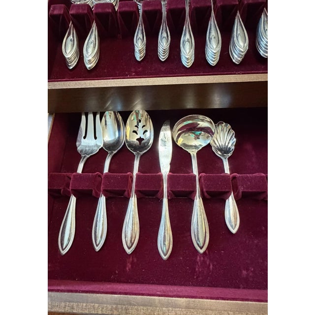 Wood Late 20th Century Oneida Arbor American Harmony Stainless Flatware Set Service for 12 Chest - 65 pcs For Sale - Image 7 of 9