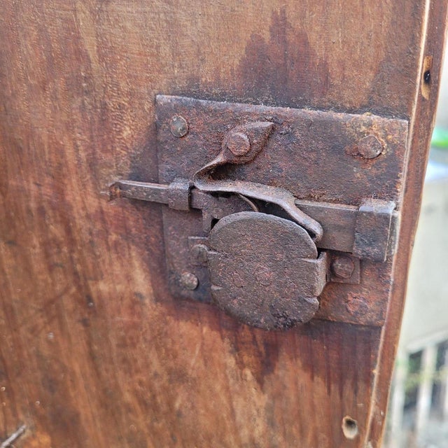 Wood 19th Century Folk Art Larch and Chestnut Shepherds Cupboard For Sale - Image 7 of 18
