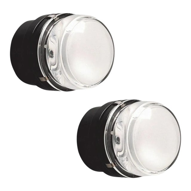 Joe Colombo 'Fresnel' Outdoor Wall Lamps for Oluce in Black - a Pair For Sale