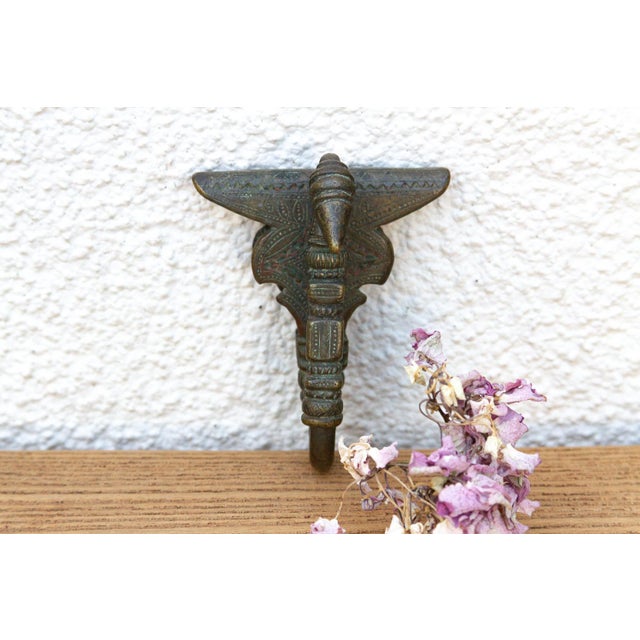 Scalloped Crest Antique Bronze Hook For Sale In Los Angeles - Image 6 of 6