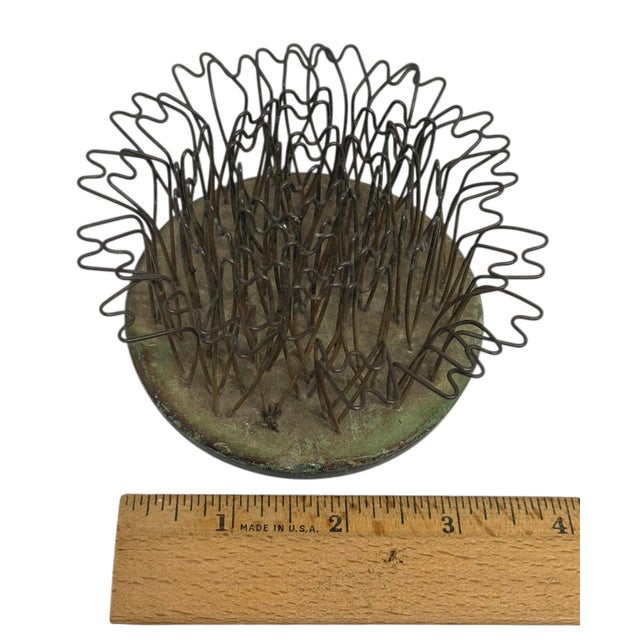 Vintage Blue Ribbon Flower Holder Company Green Metal Hairpin Flower Frog No. 5 For Sale - Image 10 of 11