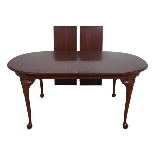 1990s Henkel Harris Model 2205 Cherry Dining Room Table For Sale