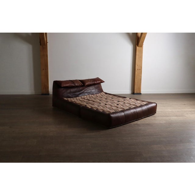 Le Bambole Bed in Buffalo Leather by Mario Bellini for B&B Italia, 1970s For Sale - Image 3 of 14