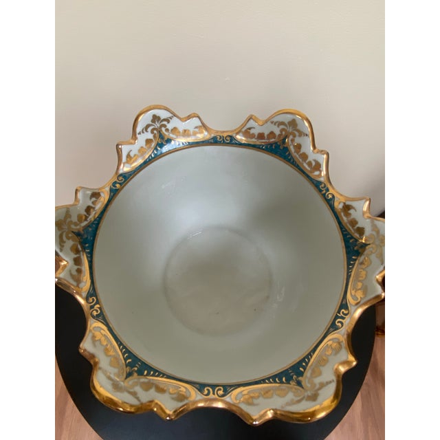 1980s Chinoiserie Porcelain Cachepot With Peacocks For Sale - Image 9 of 12
