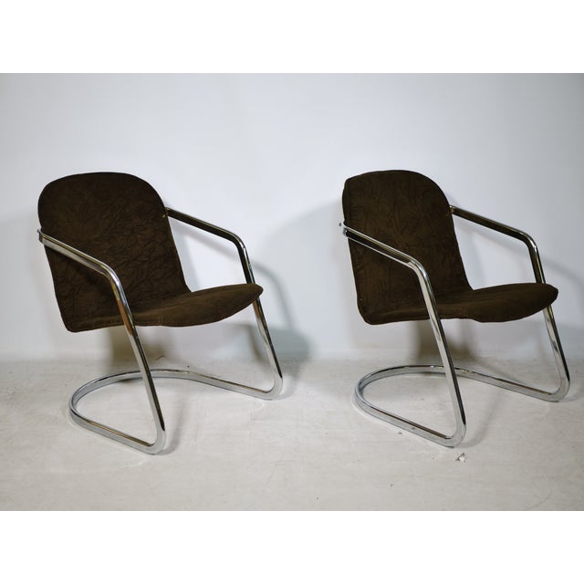 1970s Mid-Century Cantilever Armchair and Coffee Table in Chrome and Smoked Glass, 1970s, Set of 3 For Sale - Image 5 of 12
