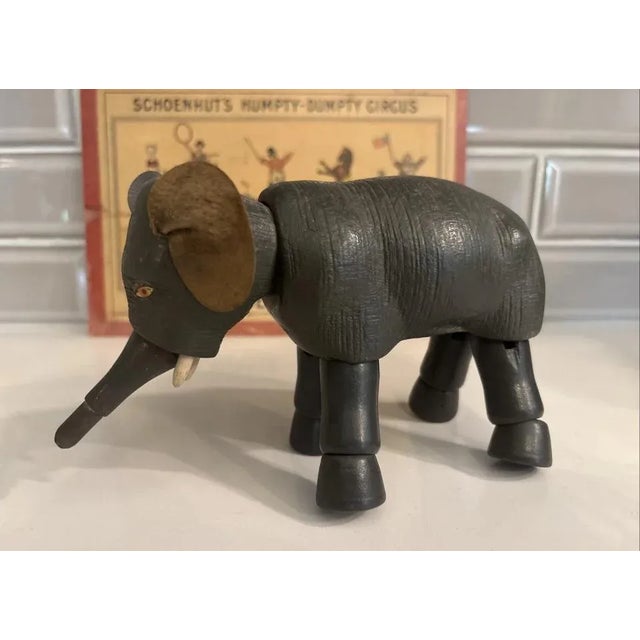 Early 19th Century Antique Schoenhut 1903 Humpty Dumpty Circus Elephant & Box Top For Sale - Image 5 of 11