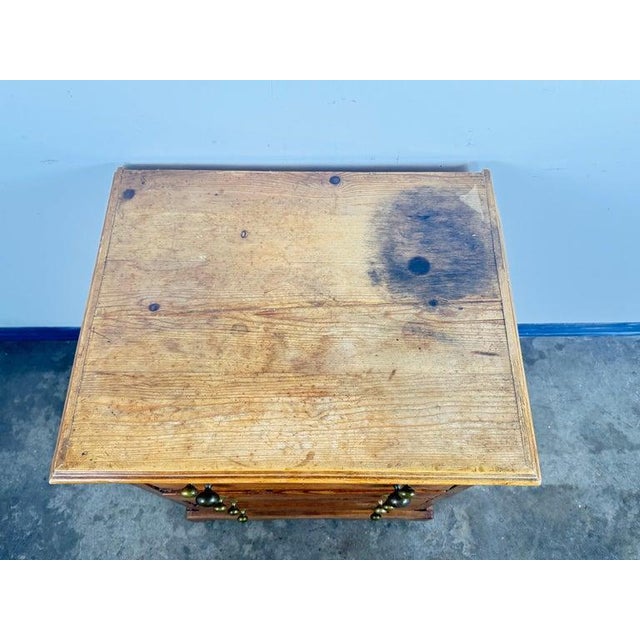 Wood Early 20th-Century Pine Chest of Drawers With Original Brass Knobs For Sale - Image 7 of 10