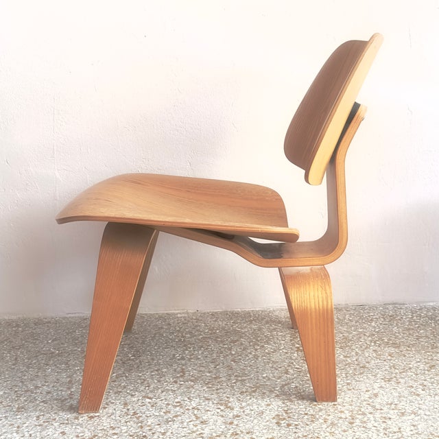 Wood Authentic LCW Chair by Charles Eames for Herman Miller, Circa 1960s For Sale - Image 7 of 16