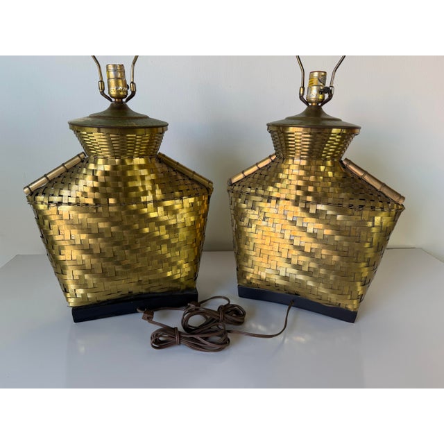1970's Vintage Chapman Hollywood Regency Asian Style Brass Basketweave Table Lamps – A Pair For Sale - Image 9 of 12