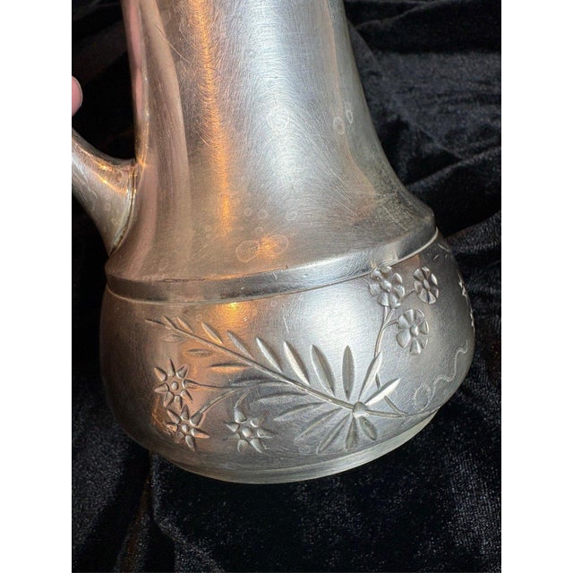 Late 19th Century Rogers Smith & Co Quadruple Plate Silver Syrup Pitcher Floral Meriden For Sale - Image 5 of 9