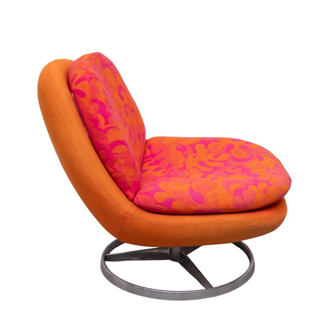 The chair is swivelable and offers ergonomic seating comfort. Base: This variant features a metal Aluminum swivel ring...