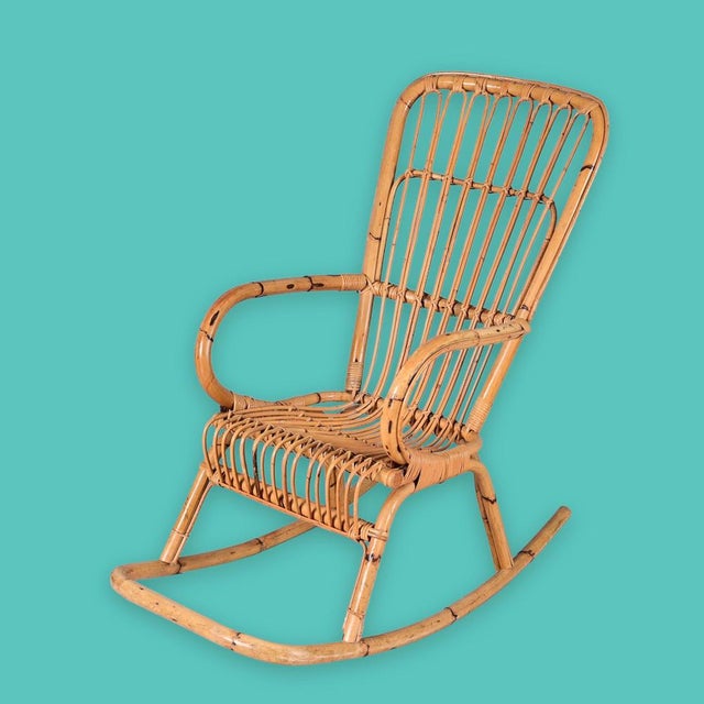 1970s Mid-Century Italian French Riviera Curved Rattan and Bamboo Rocking Chair, 1970s For Sale - Image 5 of 18