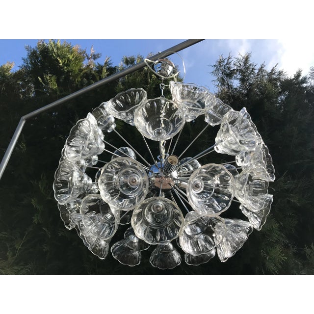 Ceiling lamp in the shape of a crystal ball in chrome with 3 E14 light points Made of 45-piece crystal cups and chrome...