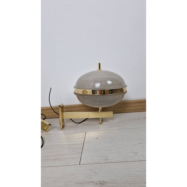 Goldenrod Delta Wall Lamps in Brass with Double Fresnel Glass by Sergio Mazza for Artemide, 1960s, Set of 2 For Sale - Image 8 of 16