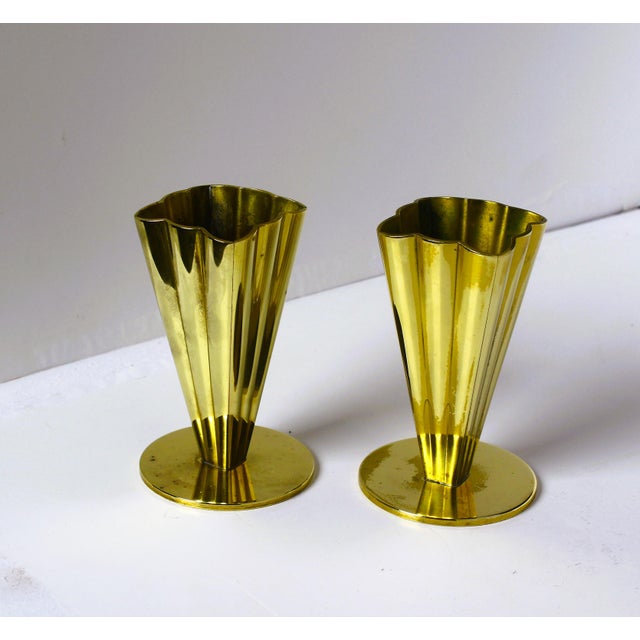 Scandinavian Modern Squared and Fluted Brass Vase by Gunnar Ander for Ystad-Metall, 1960s, Set of 2 For Sale - Image 9 of 10
