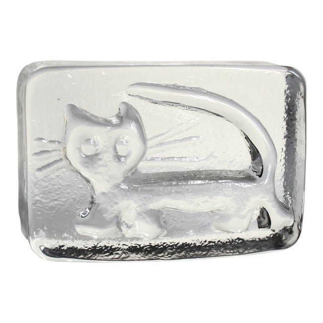 Mid Century Modernist Glass Cat Paperweight Modernist Art Glass Cube, Scandinavian Style For Sale