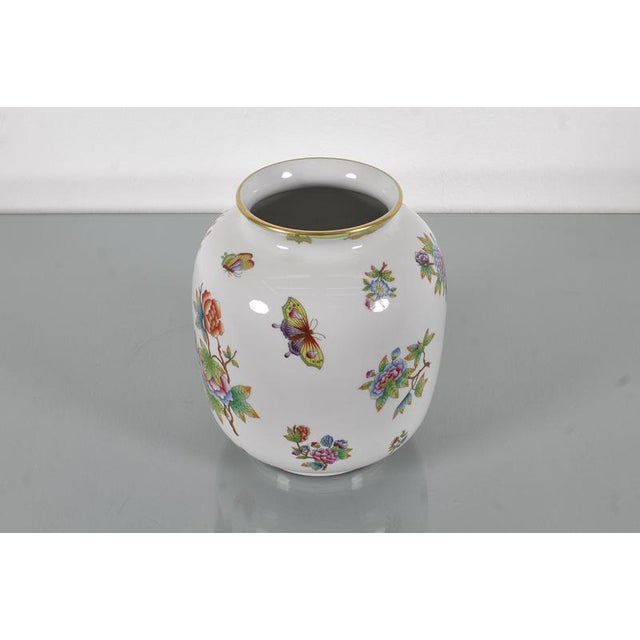 Mid-Century Hand-Glazed Porcelain Vase from Herend, Hungary, 1970s For Sale - Image 3 of 9